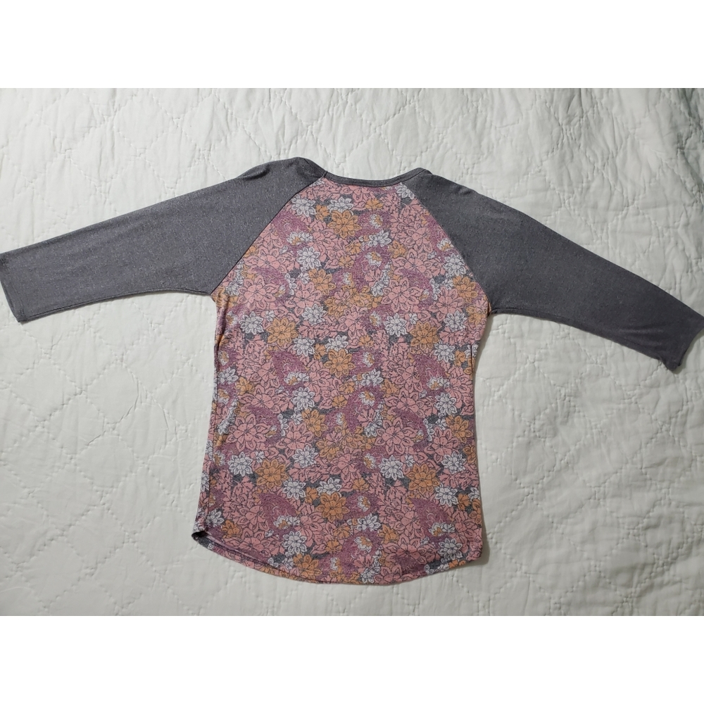 LulaRoe Randy Top - Picture 8 of 8